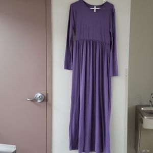 Long sleeve Maxi dress W/ pockets